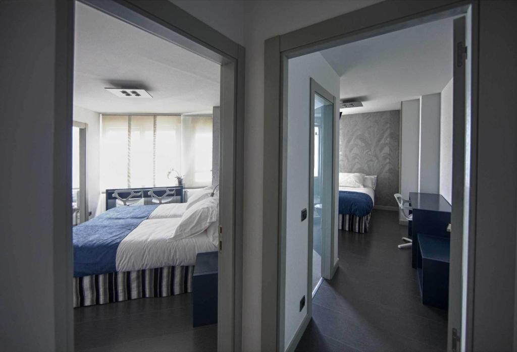 Hostal Averroes Burgos Quarto foto