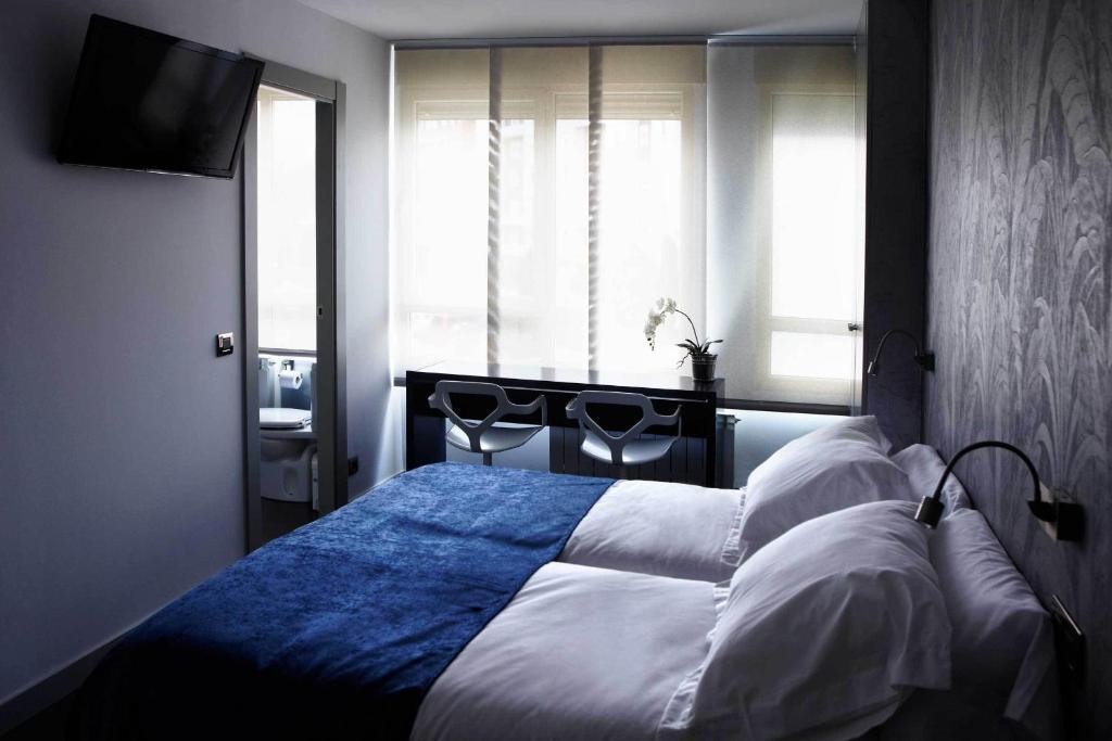 Hostal Averroes Burgos Quarto foto